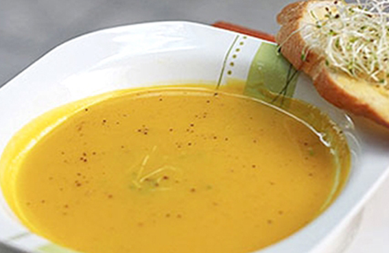Pumpkin Soup with Garlic Bread